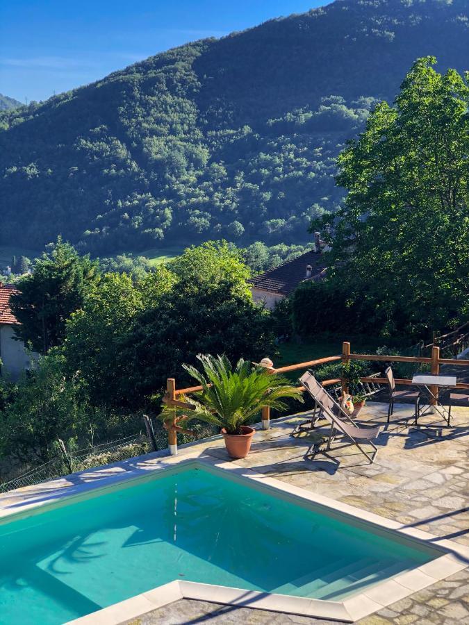 Agriturismo Casa Turchetti Comano  Экстерьер фото